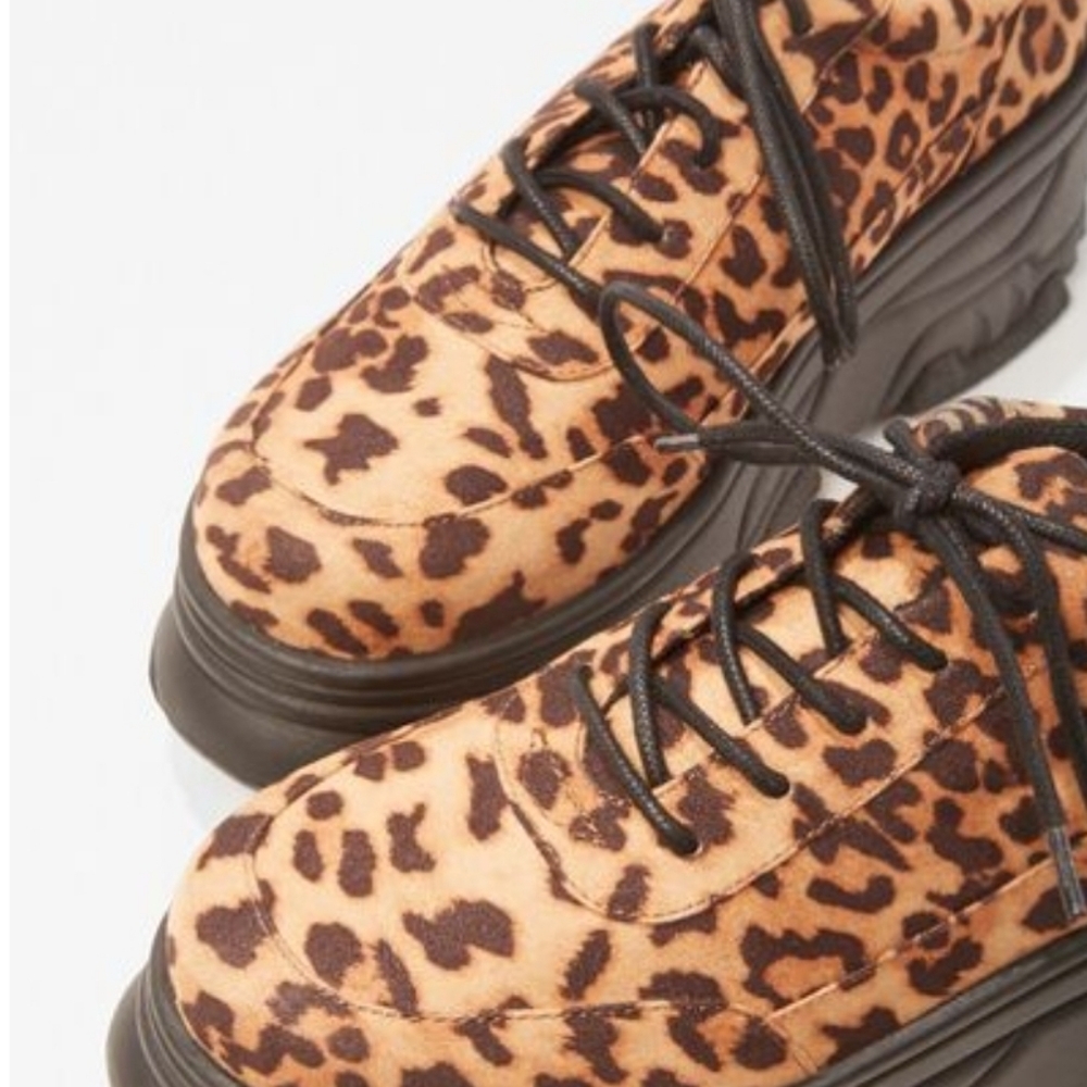 Vintage Forever 21 Size 6.5 Women's Platform Sneakers Cheeta Print Lace-Up Brown